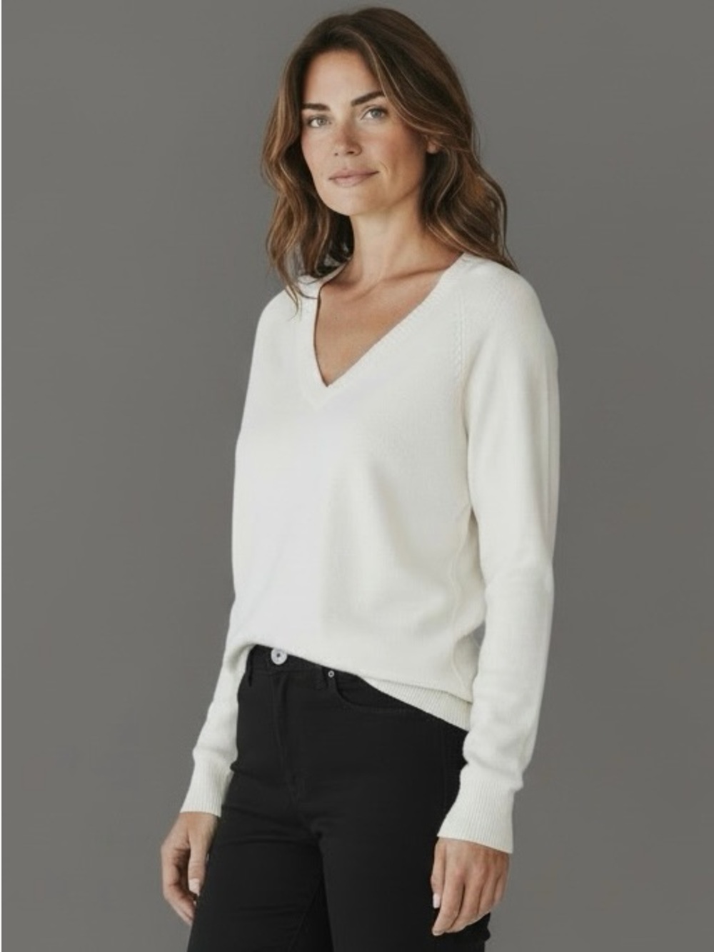 Banana Republic Women Ivory Forever V- Neck Sweater - Size M